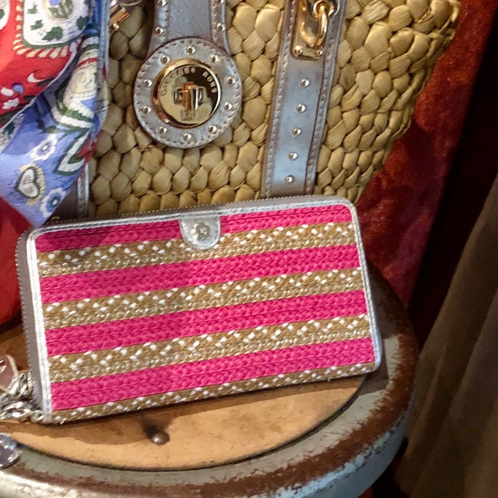 ERIC JAVITS New York wristlet clutch pink silver